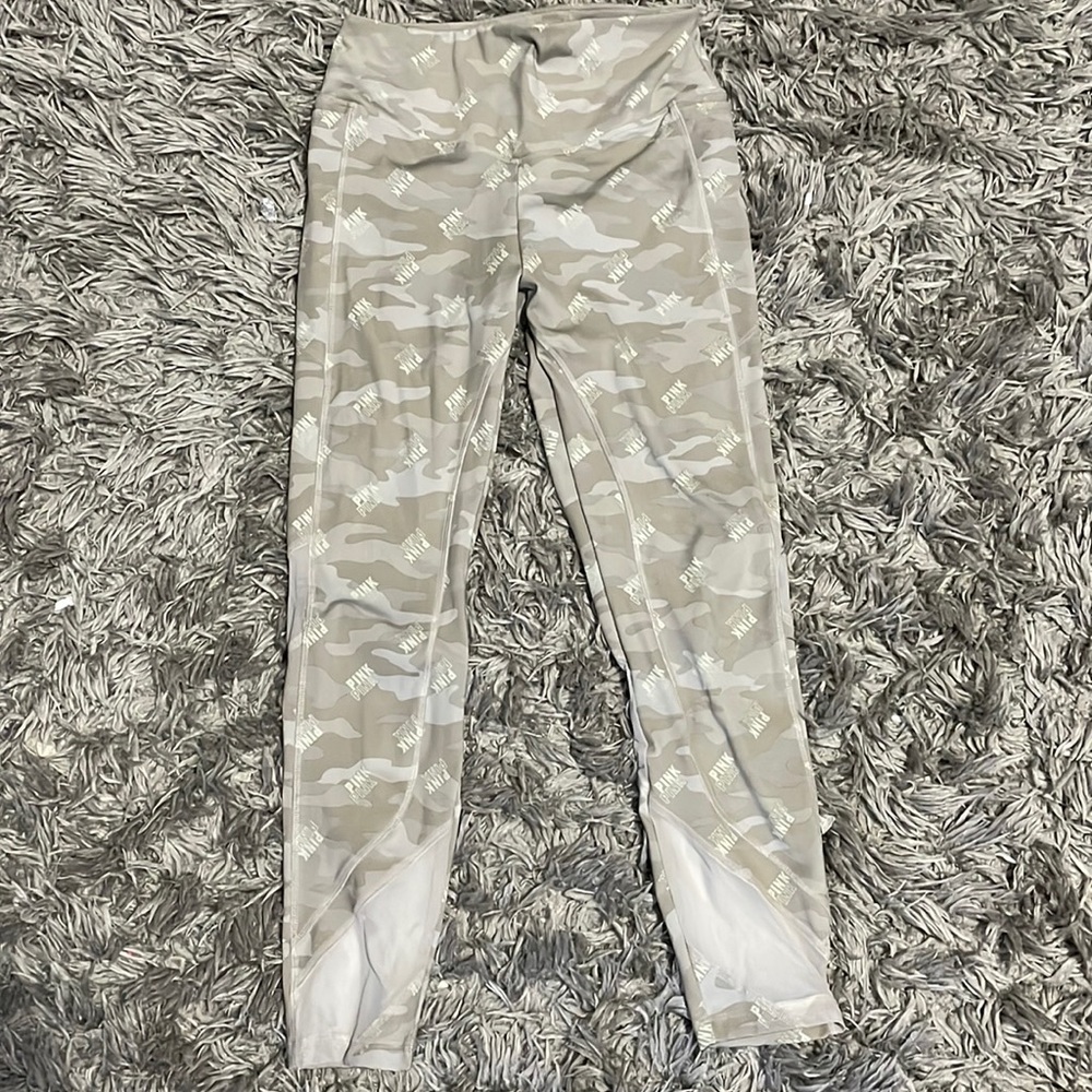Victoria secret leggings in perfect condition